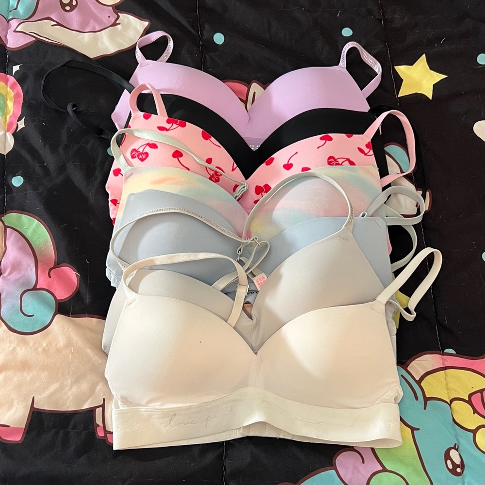 VS pink wireless bras lot